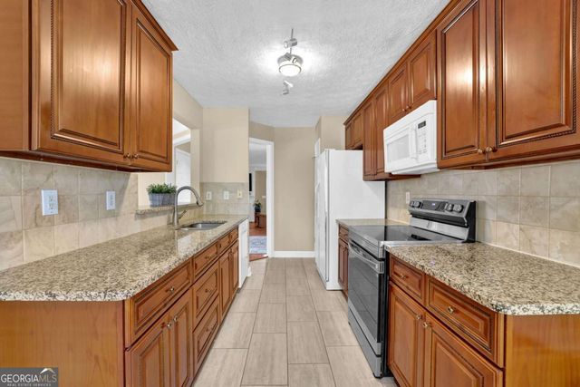 4095 Beaver Oaks Drive, Duluth, GA 30096