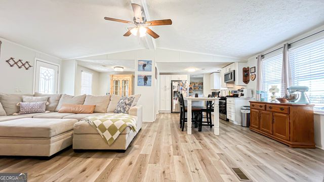 216 Ponderosa Lane, Barnesville, GA 30204