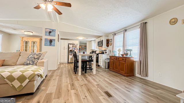 216 Ponderosa Lane, Barnesville, GA 30204