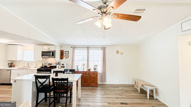 216 Ponderosa Lane, Barnesville, GA 30204