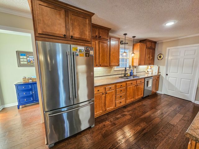 1305 Horseshoe Dr, Lewisburg, TN 37091