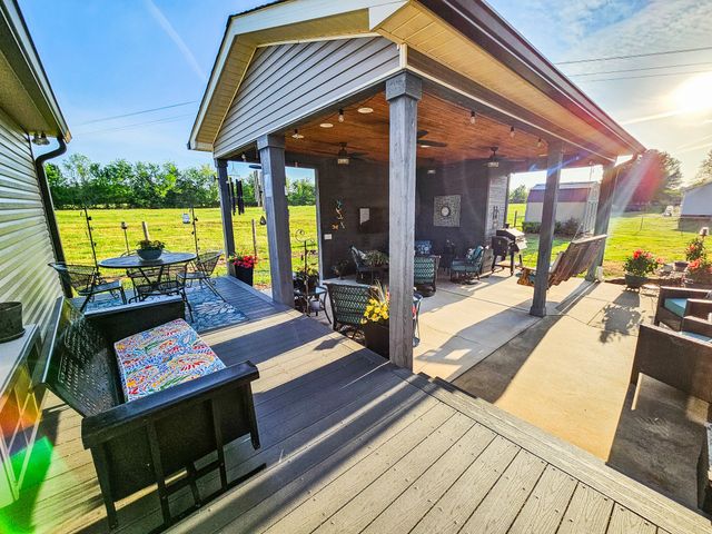 1305 Horseshoe Dr, Lewisburg, TN 37091