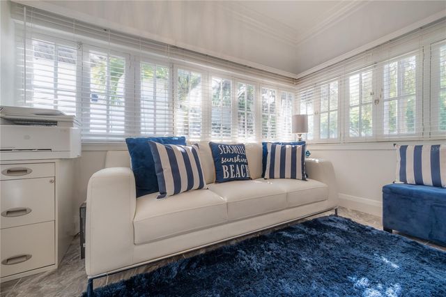 2921 W EL PRADO BOULEVARD 2921, Tampa, FL 33629