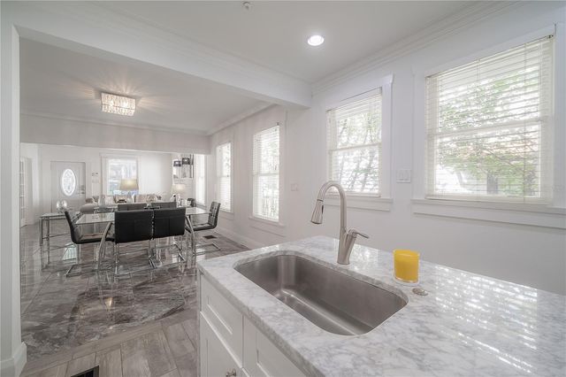 2921 W EL PRADO BOULEVARD 2921, Tampa, FL 33629