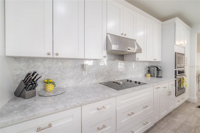 2921 W EL PRADO BOULEVARD 2921, Tampa, FL 33629