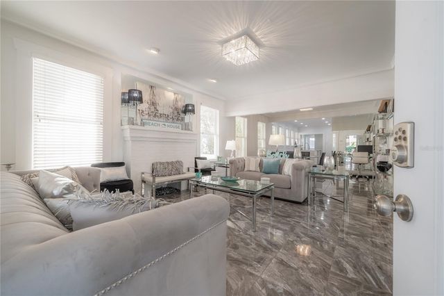 2921 W EL PRADO BOULEVARD 2921, Tampa, FL 33629