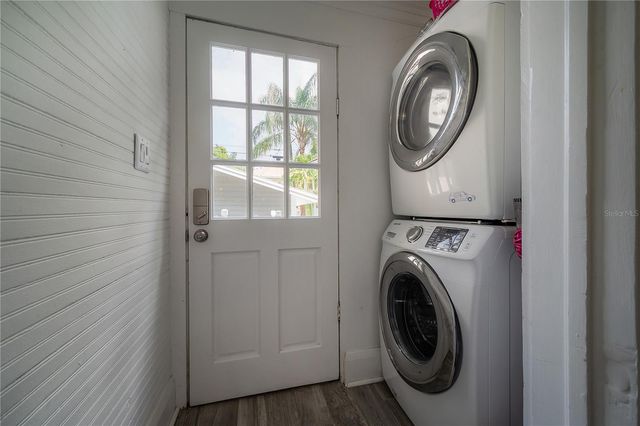 2921 W EL PRADO BOULEVARD 2921, Tampa, FL 33629