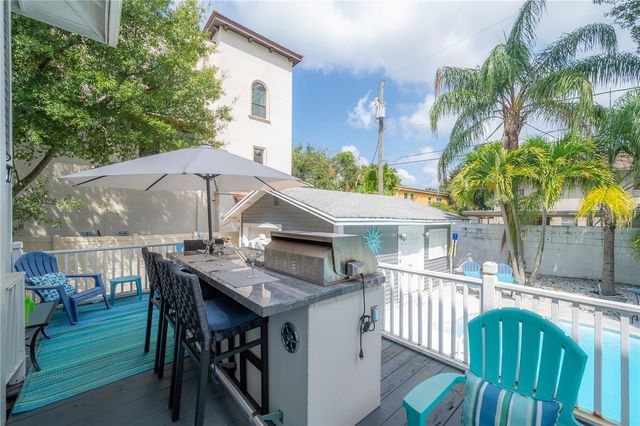 2921 W EL PRADO BOULEVARD 2921, Tampa, FL 33629