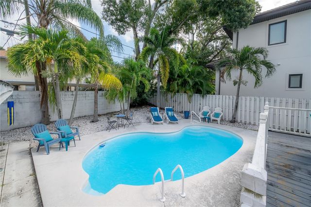 2921 W EL PRADO BOULEVARD 2921, Tampa, FL 33629