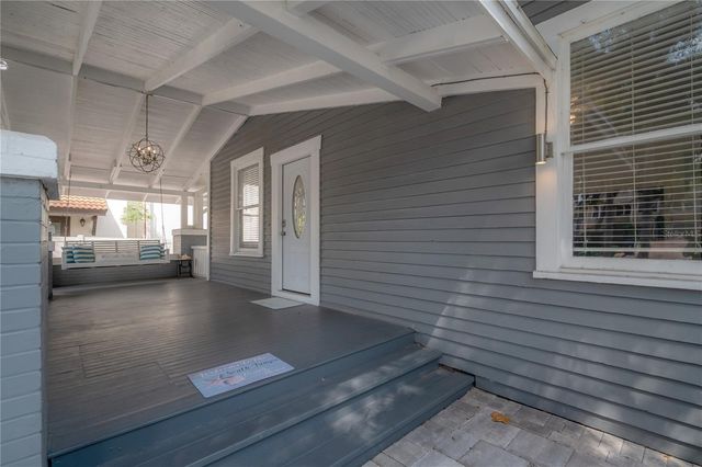 2921 W EL PRADO BOULEVARD 2921, Tampa, FL 33629