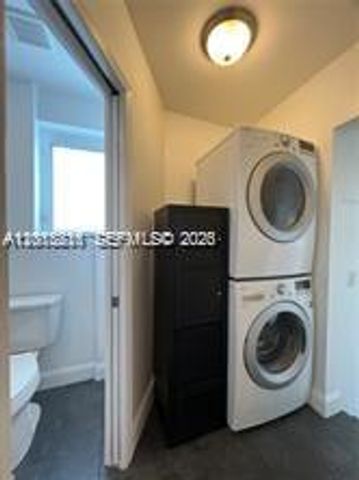 250 SW 19th Rd 250, Miami, FL 33129