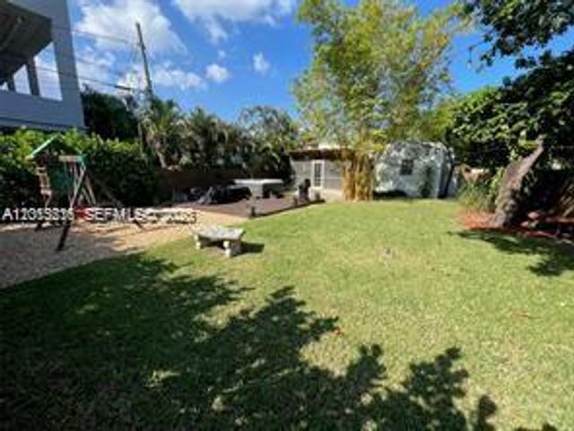 250 SW 19th Rd 250, Miami, FL 33129