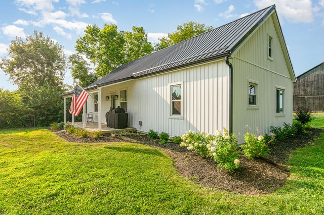 230 Cason Lane, Dry Ridge, KY 41035