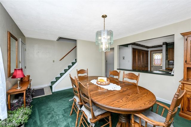2839 Elmwood Street, Cuyahoga Falls, OH 44221