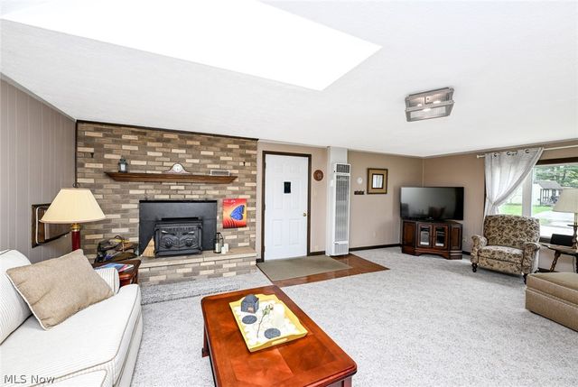 2839 Elmwood Street, Cuyahoga Falls, OH 44221