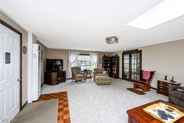 2839 Elmwood Street, Cuyahoga Falls, OH 44221