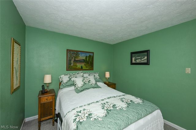 2839 Elmwood Street, Cuyahoga Falls, OH 44221