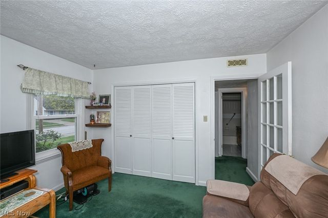 2839 Elmwood Street, Cuyahoga Falls, OH 44221