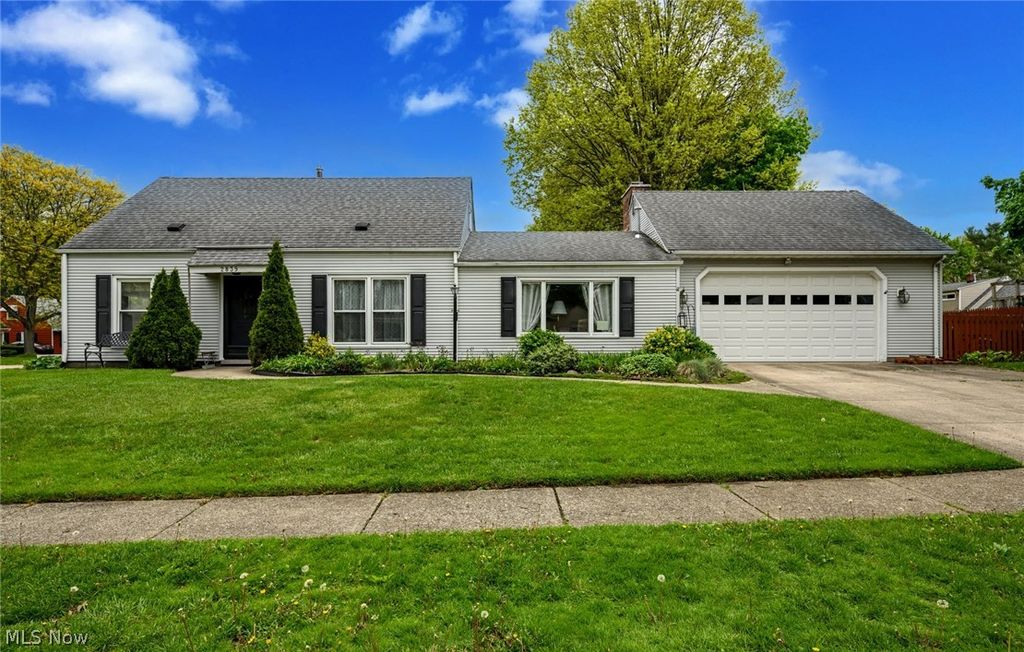 2839 Elmwood Street, Cuyahoga Falls, OH 44221