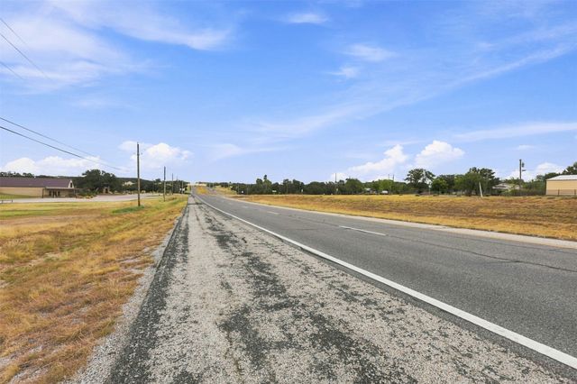 9800 Mineral Wells Highway, Weatherford, TX 76088