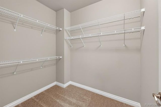 3736 Chatham Place 6, Brighton, MI 48114