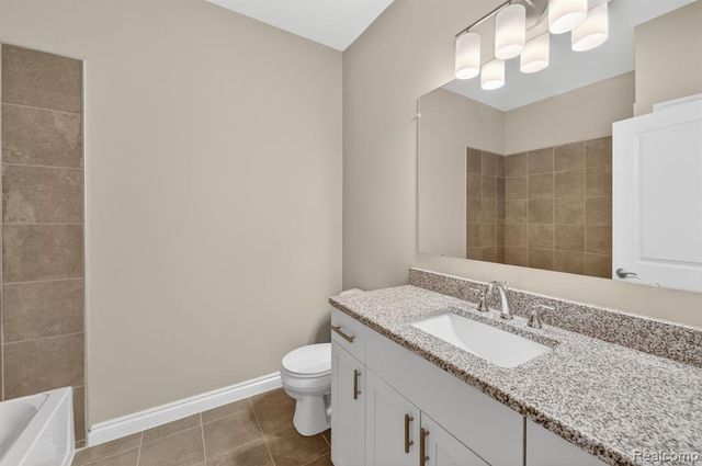 3736 Chatham Place 6, Brighton, MI 48114