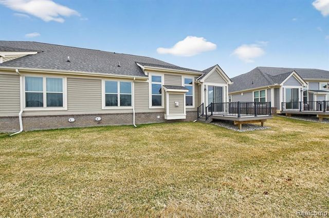 3736 Chatham Place 6, Brighton, MI 48114