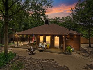 153 Bridlepath Drive, Pottsboro, TX 75076