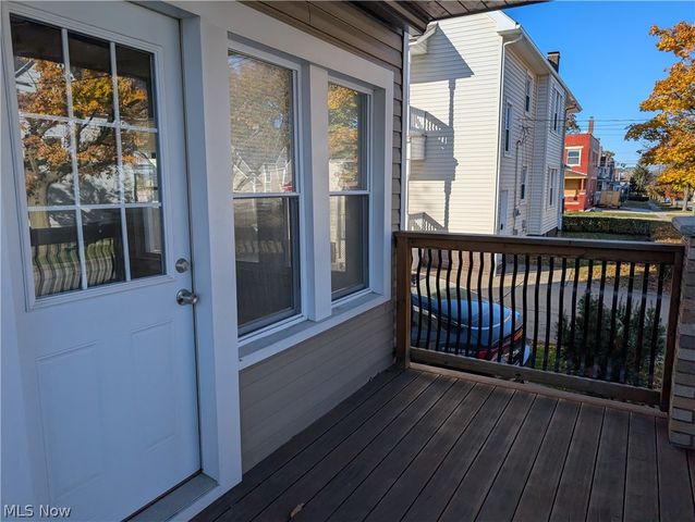 1560 Coutant Avenue, Lakewood, OH 44107