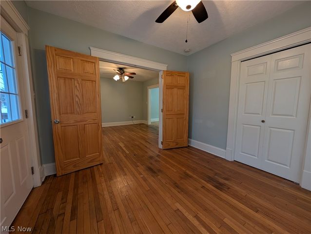 1560 Coutant Avenue, Lakewood, OH 44107