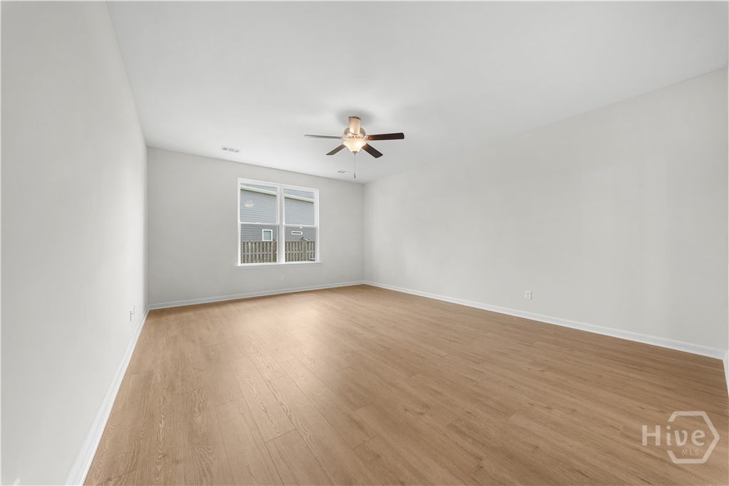 Image 4 of property listing at 185 Alexander Trail, Rincon, GA 31326