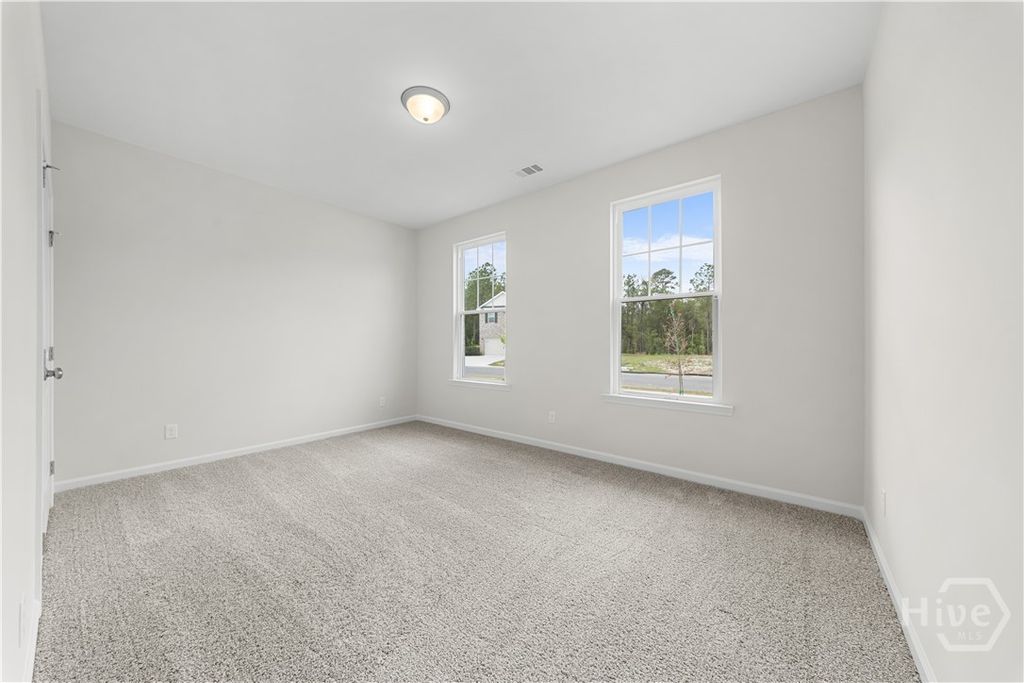 Image 9 of property listing at 185 Alexander Trail, Rincon, GA 31326