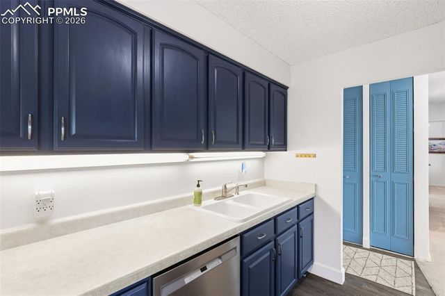 411 Lakewood Circle A-212, Colorado Springs, CO 80910