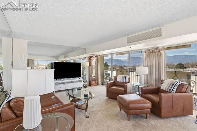 411 Lakewood Circle A-212, Colorado Springs, CO 80910