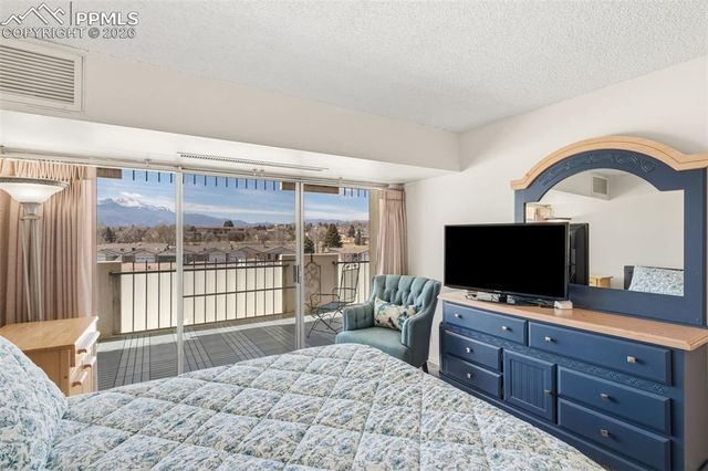 411 Lakewood Circle A-212, Colorado Springs, CO 80910