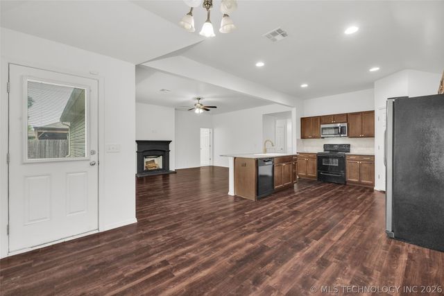 14826 S Hudson Avenue, Bixby, OK 74008