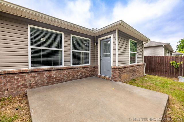 14826 S Hudson Avenue, Bixby, OK 74008