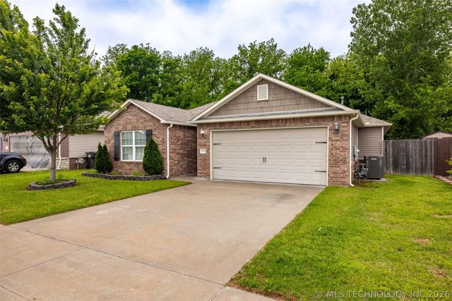 14826 S Hudson Avenue, Bixby, OK 74008