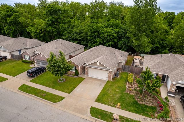 14826 S Hudson Avenue, Bixby, OK 74008