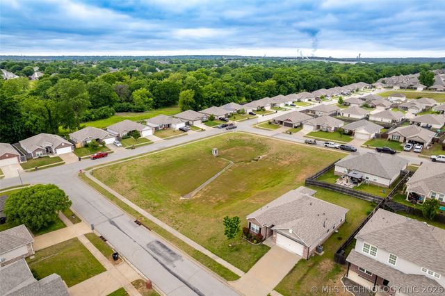 14826 S Hudson Avenue, Bixby, OK 74008