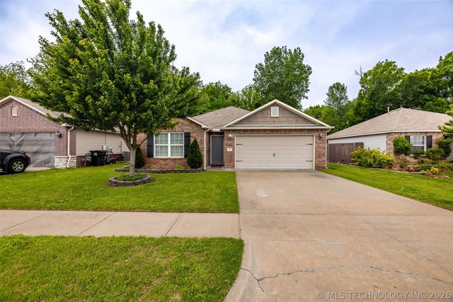 14826 S Hudson Avenue, Bixby, OK 74008