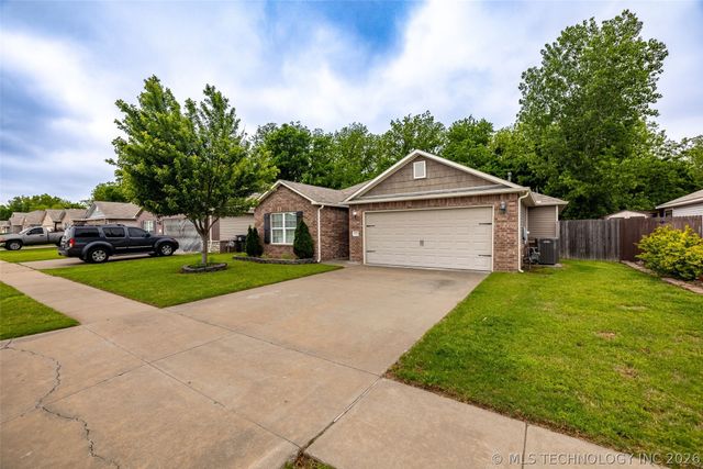 14826 S Hudson Avenue, Bixby, OK 74008