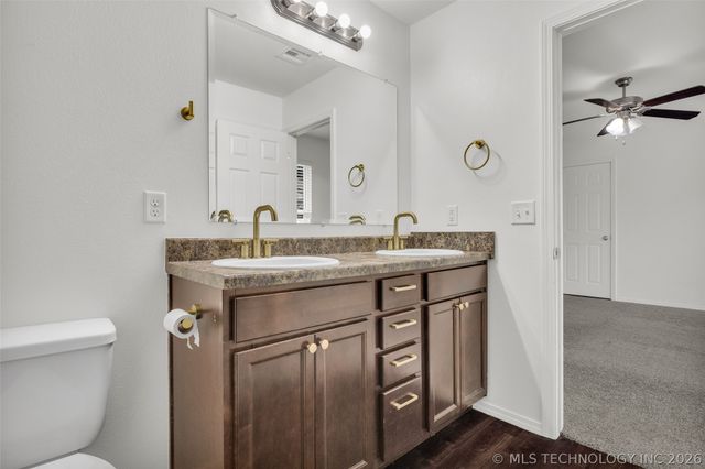 14826 S Hudson Avenue, Bixby, OK 74008