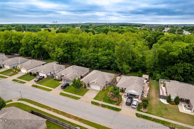 14826 S Hudson Avenue, Bixby, OK 74008