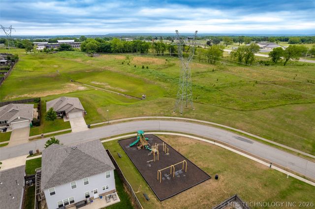 14826 S Hudson Avenue, Bixby, OK 74008