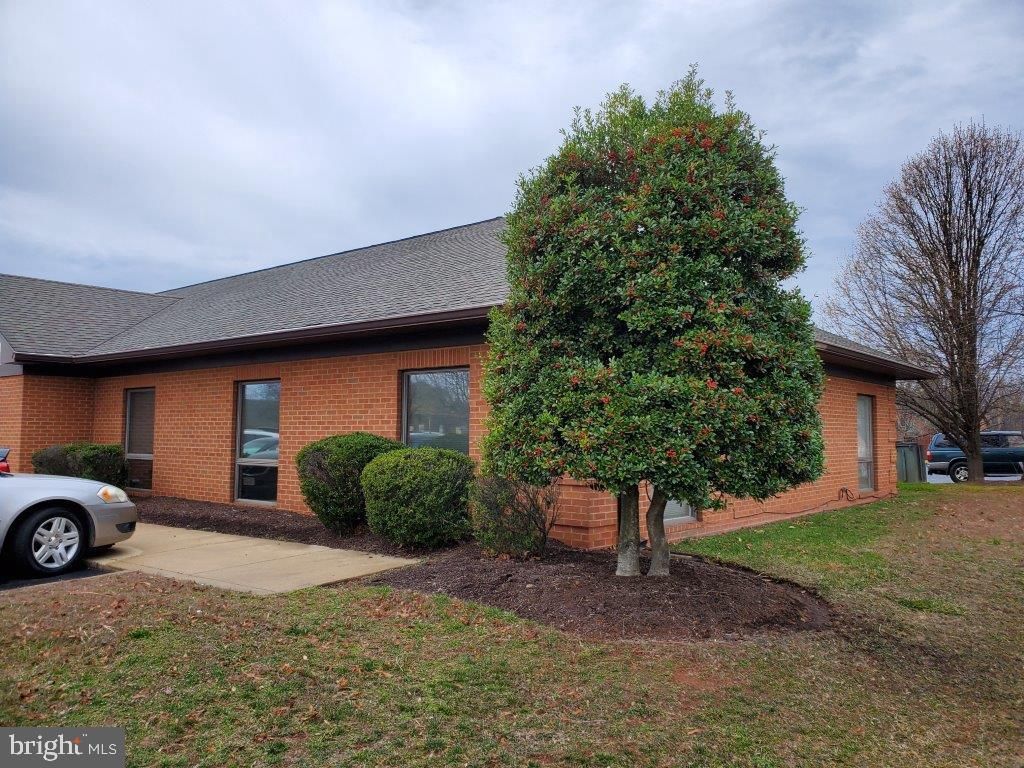 9306 FOREST POINT CIRCLE, Manassas, VA 20110