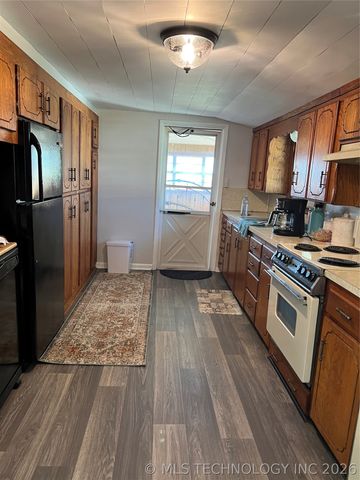 52 Blossom Drive, Wilson, OK 73463