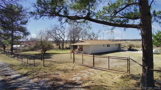 52 Blossom Drive, Wilson, OK 73463