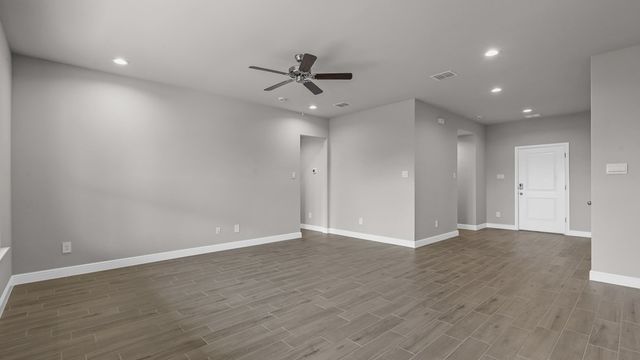 1304 HONEY CREEK Drive, Desoto, TX 75115