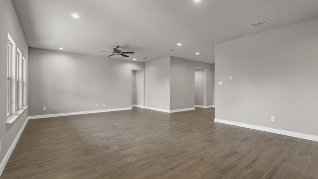 1304 HONEY CREEK Drive, Desoto, TX 75115